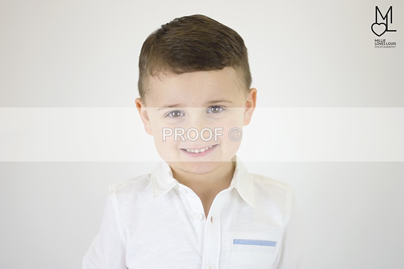 Family Photoshoot Millie Loves Louis Photography 2 - Family Photoshoots