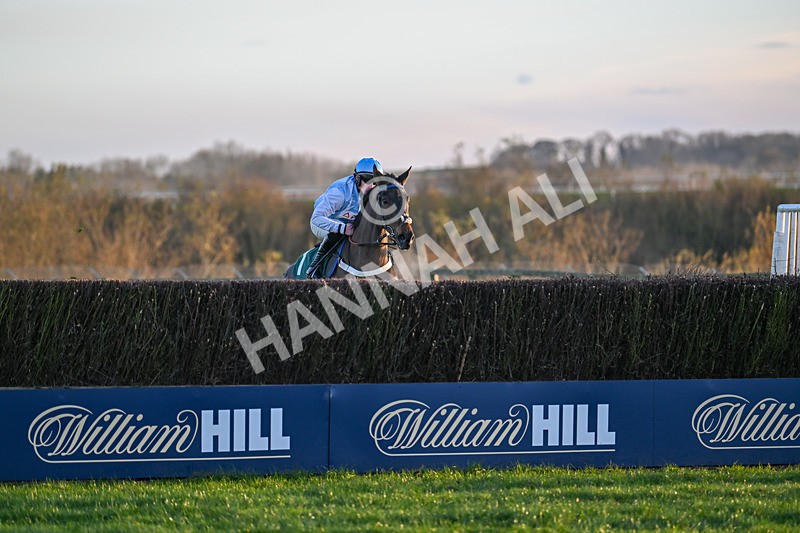 221124-Race 6-Presentandcounting-5369 - Race 6