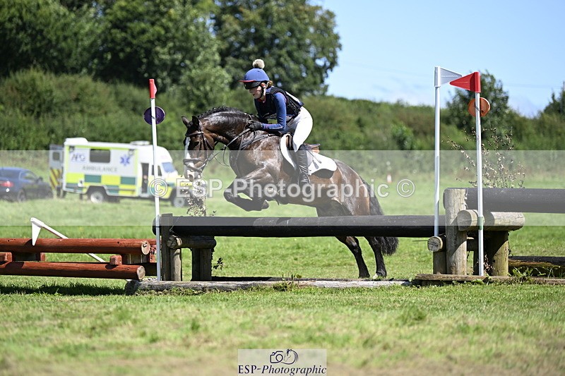 240811A-123655-03125 - 122-