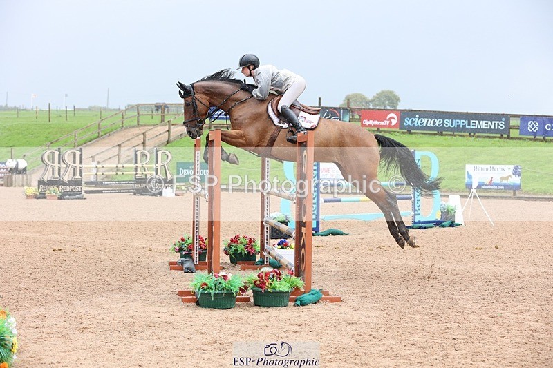 250911-124013-01512 - Cls 3 Snr Foxhunter