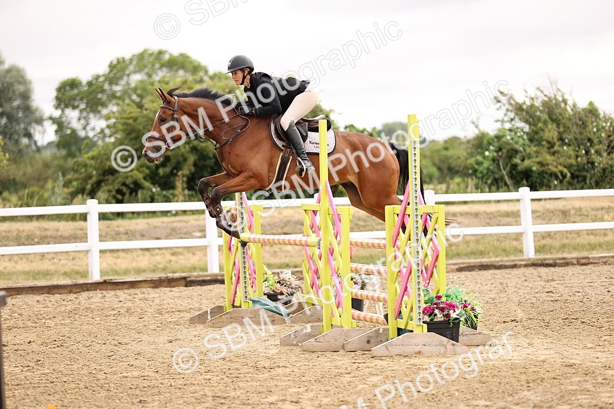 SBM_012709 - Class 13 - Senior British Novice - 90cm Open