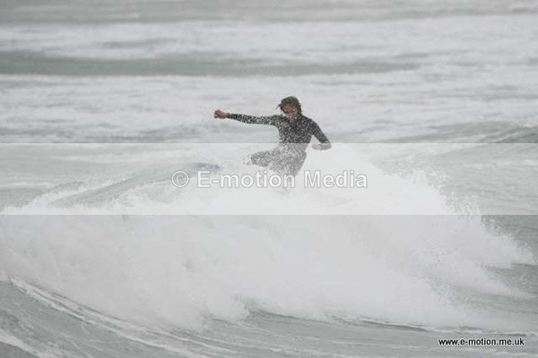 SU 110509-6 - Surf May 09