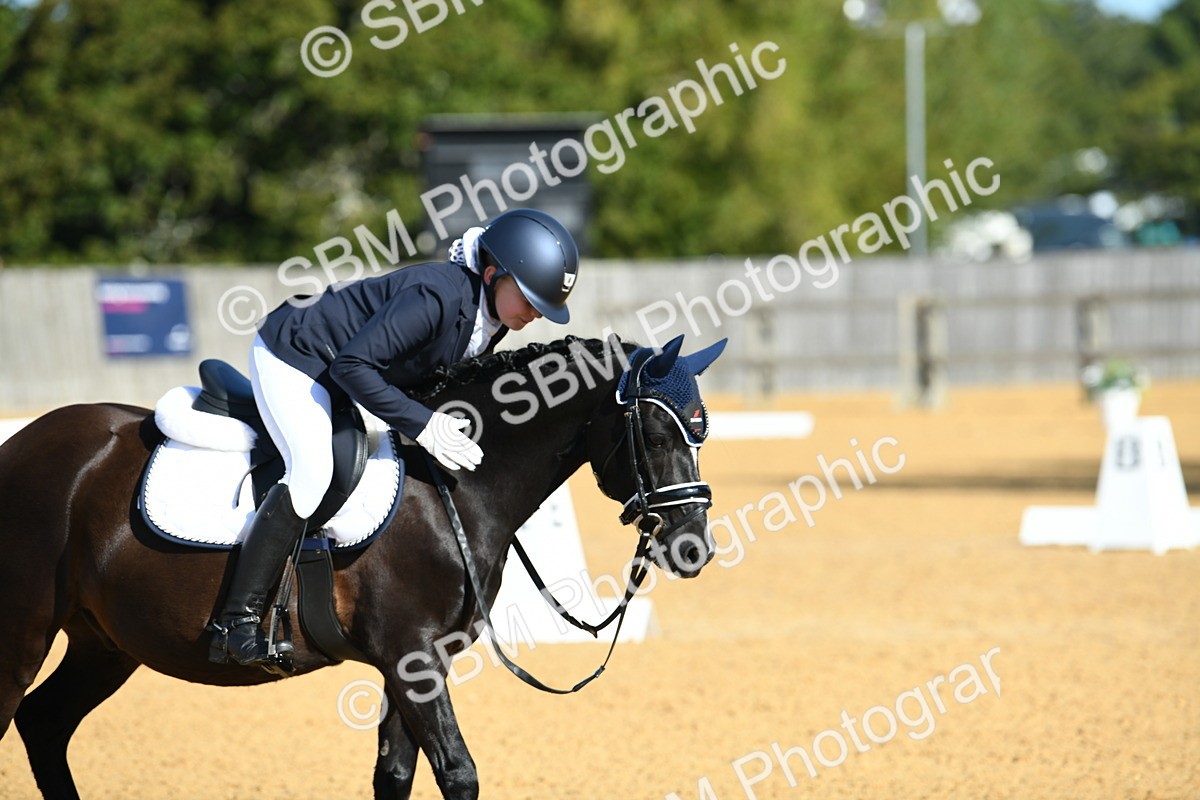 SBM_16345 - D4 - Small Tour Championship - Intro B