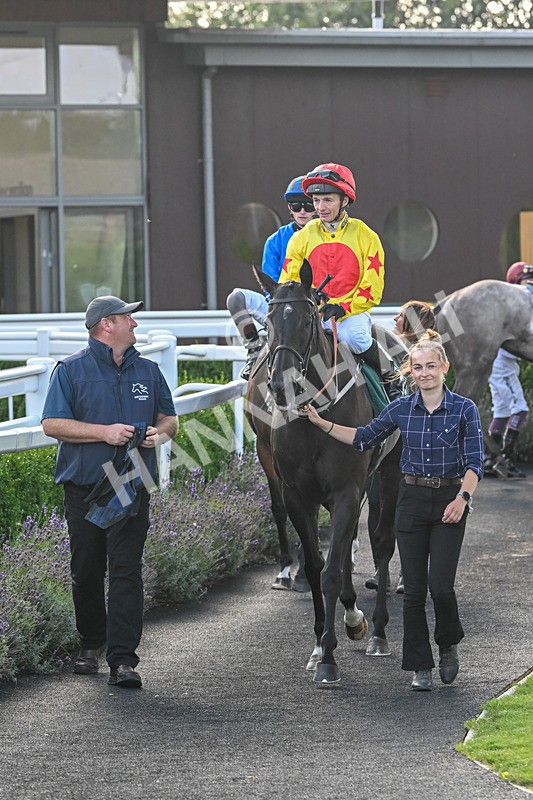 050825-Race 6-Happier-6341 - Race 6