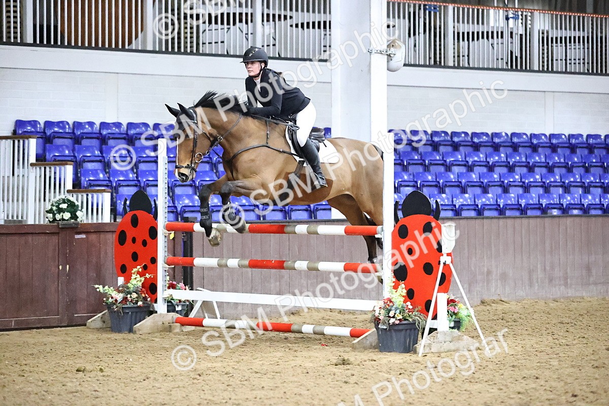 SBM_010195 - Class 25 - Equestrian Senior Foxhunter 1.20m