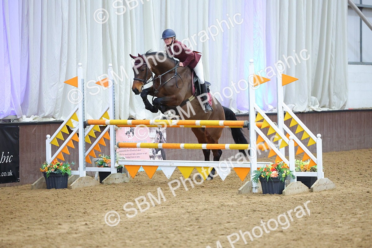 SBM_010748 - Class 23 - Senior Newcomers/ 1.10m Open - First Round (1.10m)