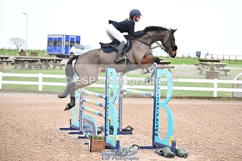 260130-131020-00502 - Cls 6 Foxhunter and 1.20m Open