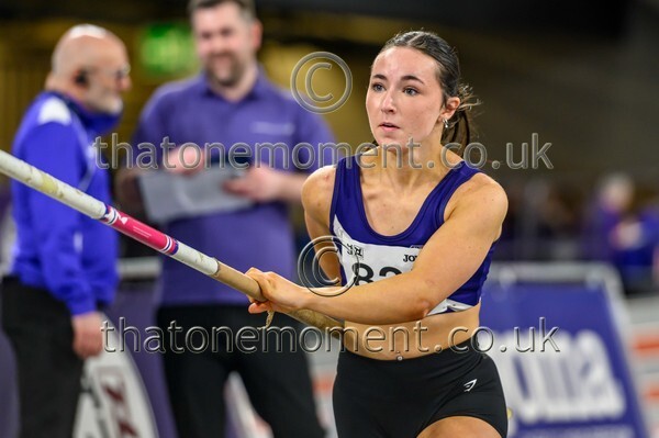 SenInd26-916563 - Field Female Set One