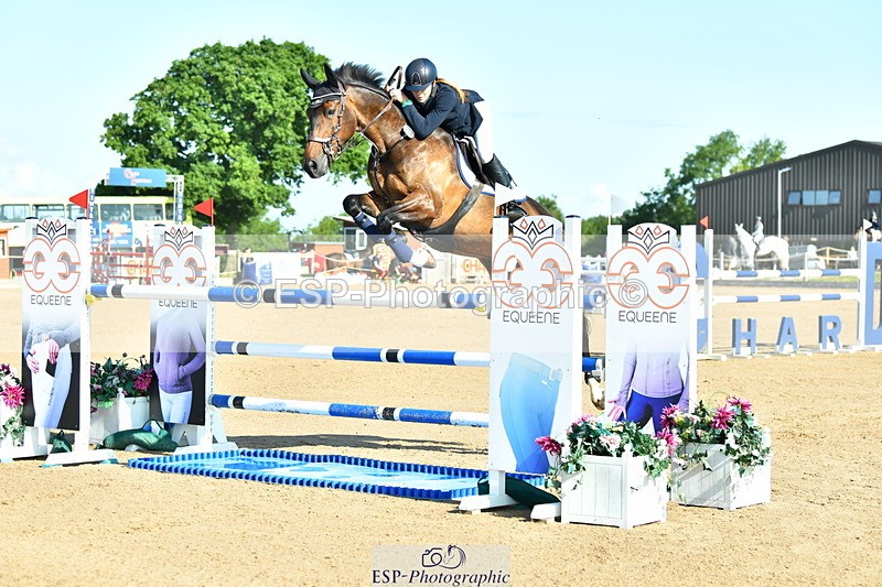 230720A-090525-01568 - Cls 1, 2 Star Small 1.30m