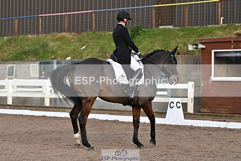 241214-145825-03030 - 160-Shelly.Smit-Sharp.Sharp