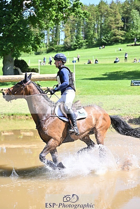 240525-105122-12092 - 320-CARPO_VIVENDI-Jack_Pinkney