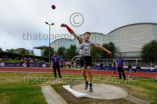 Age25SUN-929330 - Field Male