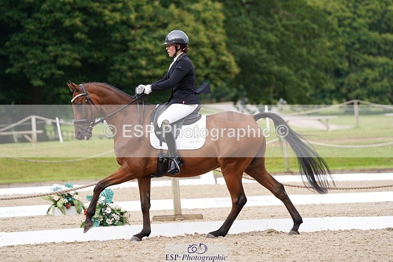 240721-104314-07671 - 127-Danielle_Thackray-Romanno_Maydream