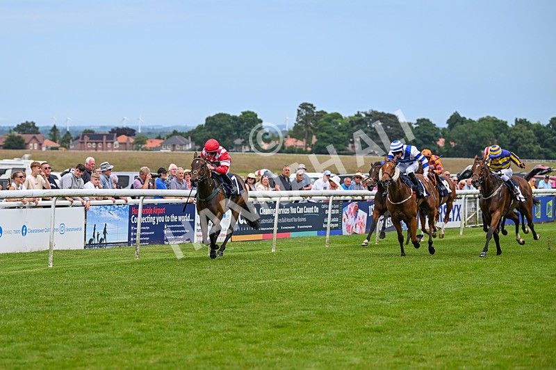 250624-Race 1-Lady Bouquet-5001 - Race 1