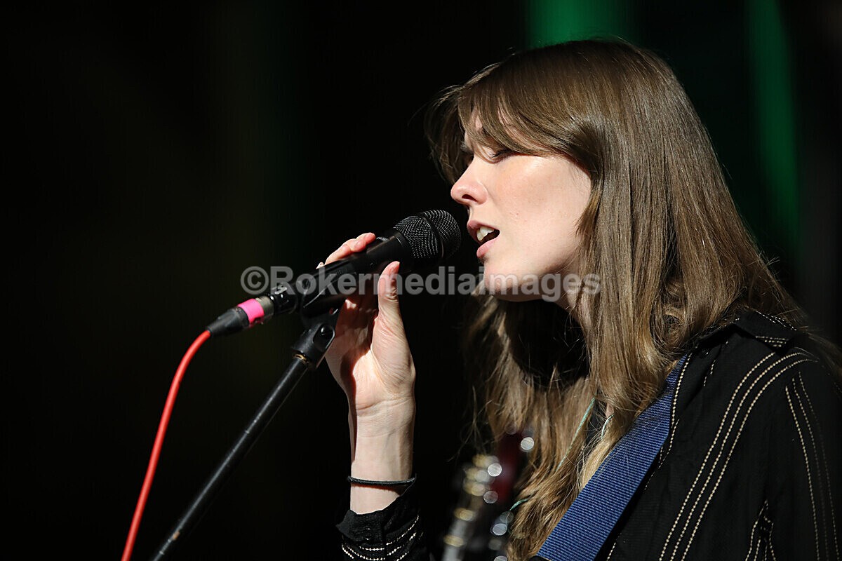 FOLK N BLUES-706 - FOLK and BLUES SEPT 2022