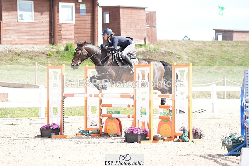 250726-152406-07316 - Cls 22 1.05m Amateur Quali