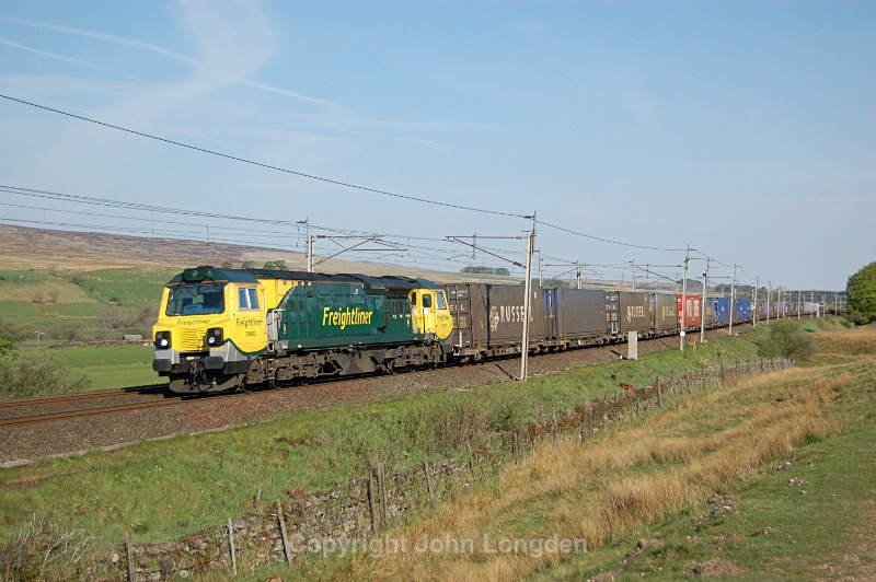 JL - 13.5.16 70002 4Z27 Coatbridge - Daventry, Scout Green - West Coast Main Line (north to south)