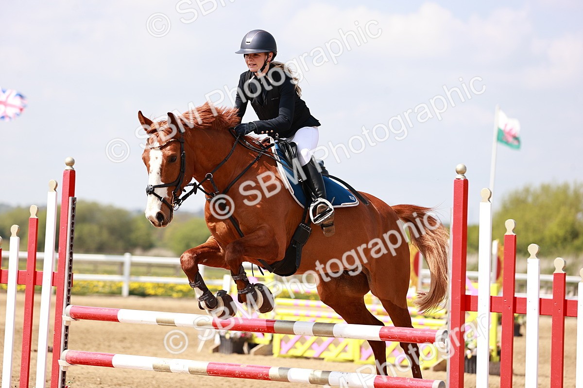  - Class 24 - Senior Newcomers - 1.10m