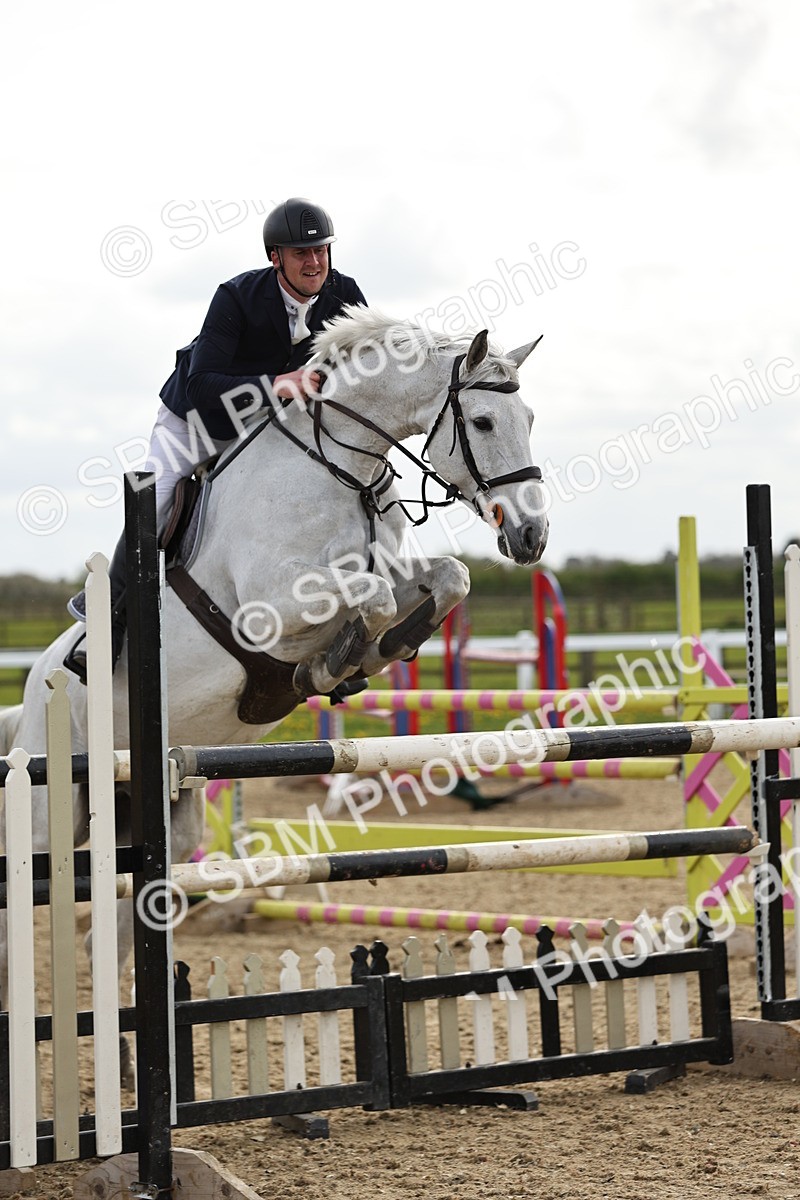 SBM_001475 - Class 5 -Senior Foxhunter - 1.20m