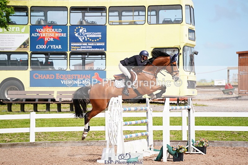 240525A-142238-06567 - Cls 18 National 1.40m