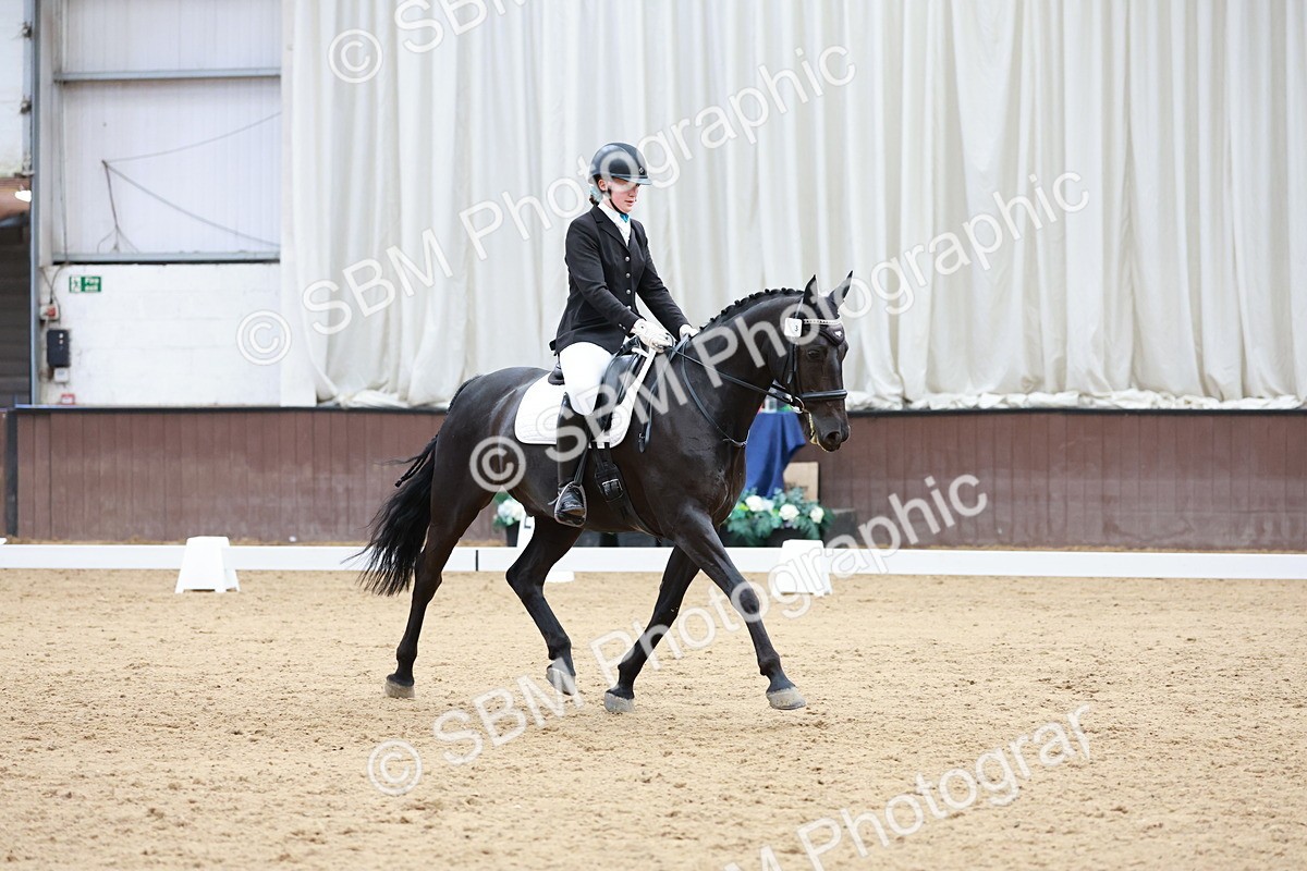 SBM_009923 - Class 6b - Novice 6 - 12.40-13.43