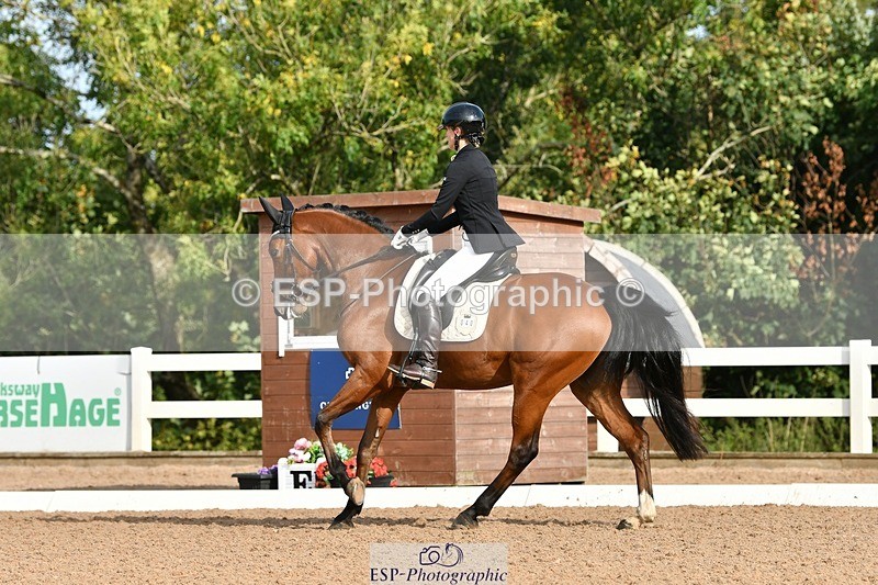 250906-093115-00363 - 040-Rianne.FultonSunset.Mojito