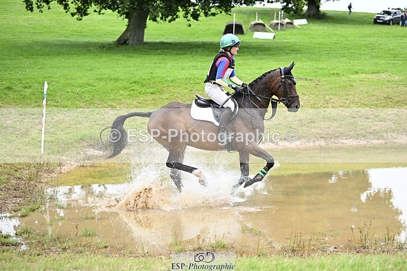 240803-121308-03938 - 019-Maisie_Randle-VILLANELLE