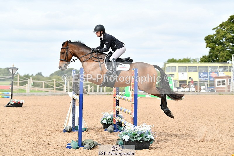 240915A-115810-09803 - Cls 27 Snr 1.05m & 1.10m GP