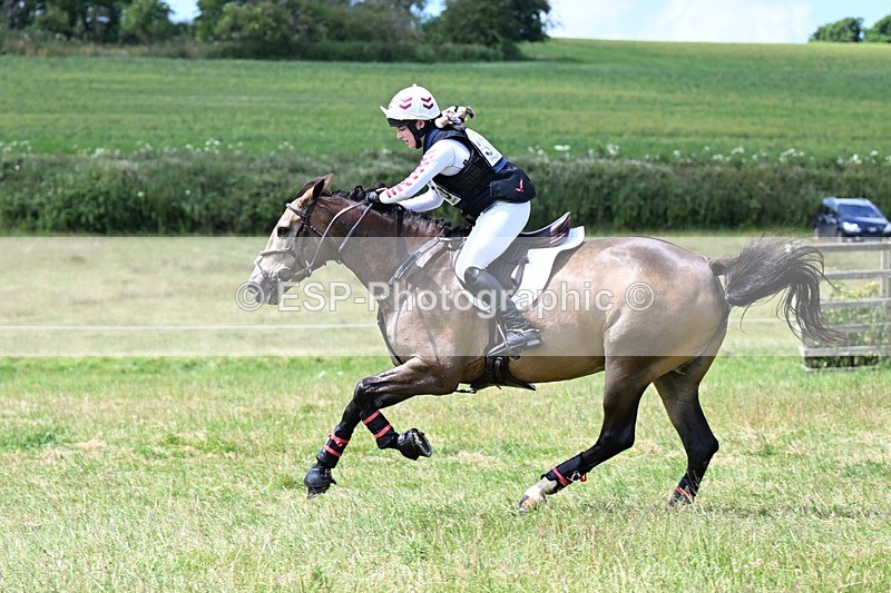 240630X-130335-7649 - 370-Bronwen_Hender-CREEVAGH_DUN