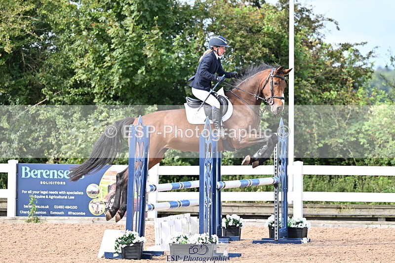 240912A-112526-01181 - Cls 9 Snr Discovery and 1m Open