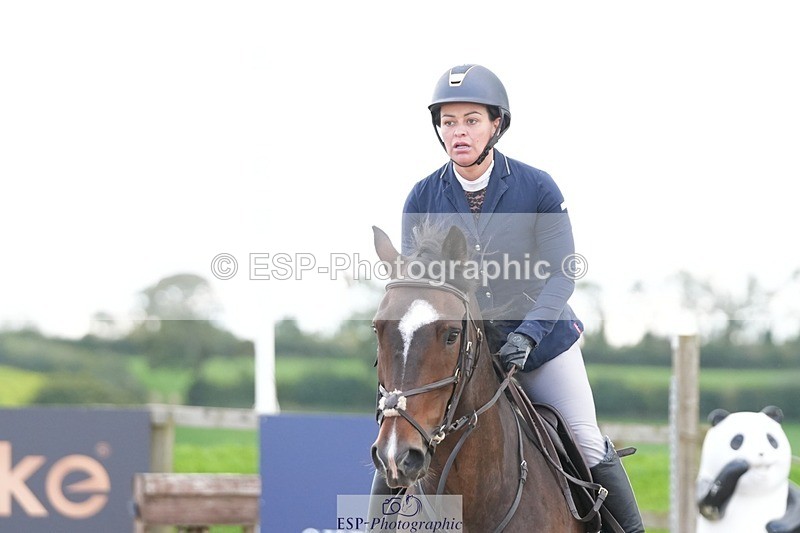 250921-154821-03871 - Cls 22 Unaffiliated 90cm Derby