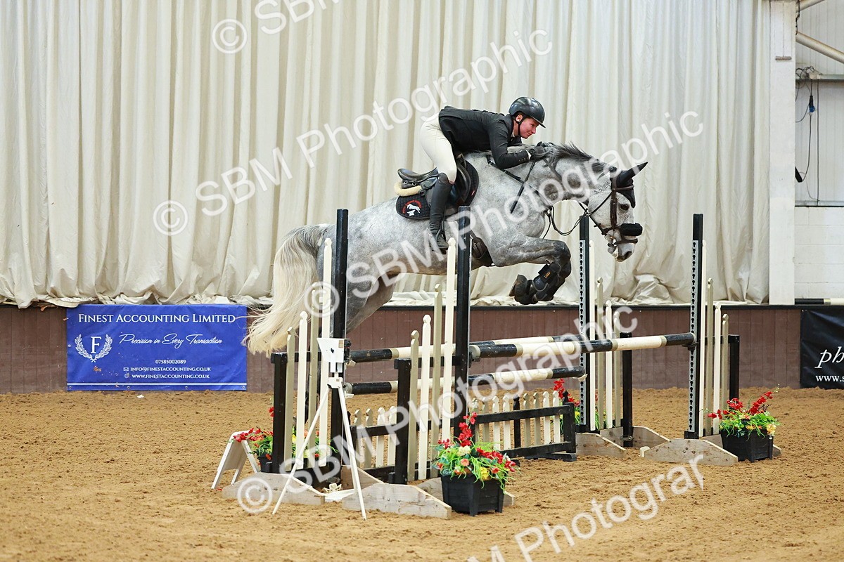 SBM_007092 - Class 19 - Senior Newcomers 1.10m