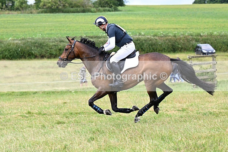 240630X-115844-6705 - 321-Gubby_Leech-ACTIVE_VOGUE