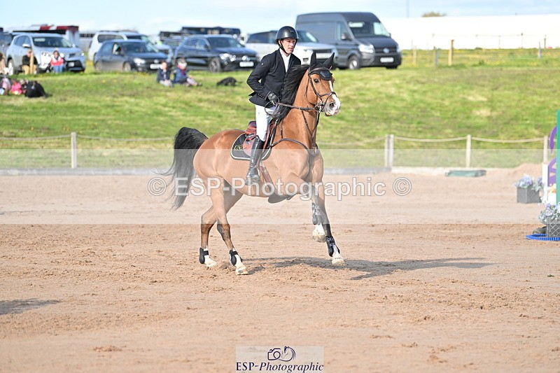 240420A-165108-12493 - Cls 11, 2 Star Big Tour 1.40m