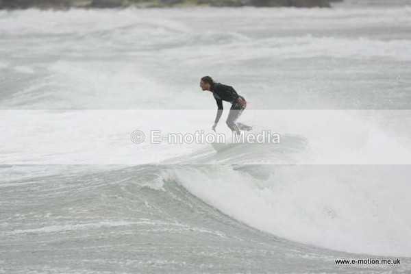 SU 110509-19 - Surf May 09