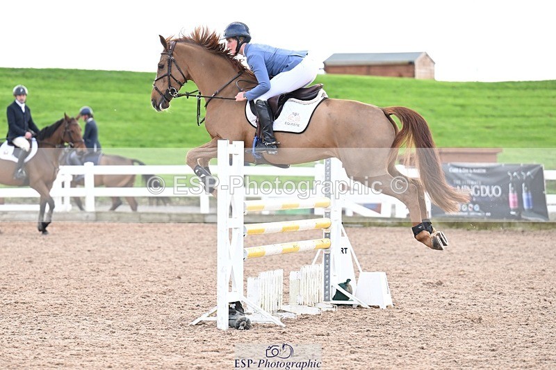 251022-125203-00443 - Cls 4 Snr Newcomers 1.10m