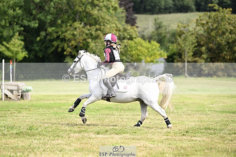 240825X-112629-32514 - 70cm XC 11.00 to 12.00