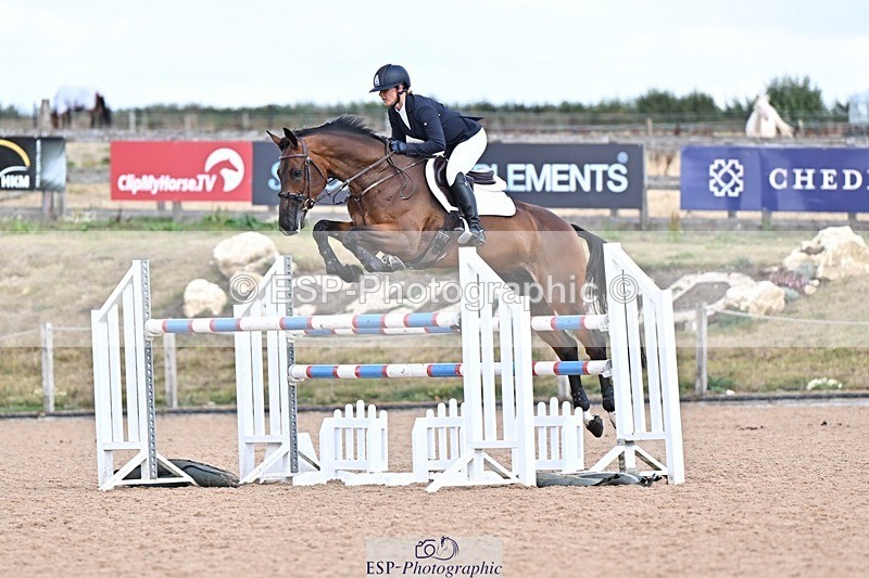 260819-143344-01140 - Cls 6 Foxhunter and 1.20m