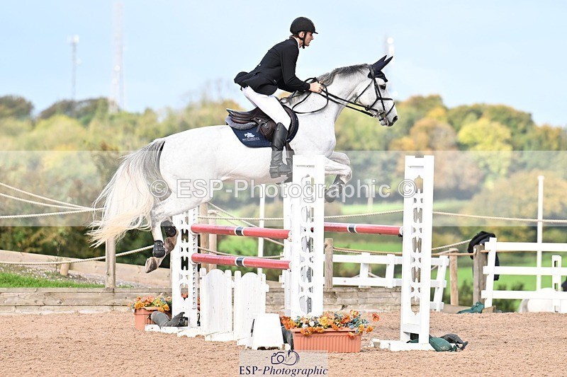 251005-101256-02695 - Cls 15 Foxhunter and 1.20m