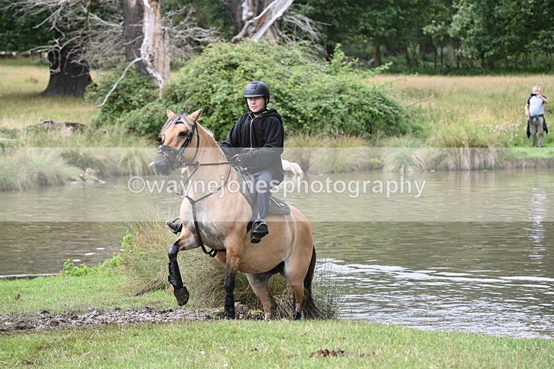 WJ7_4073 - Time at Water 12:52 to 13:22