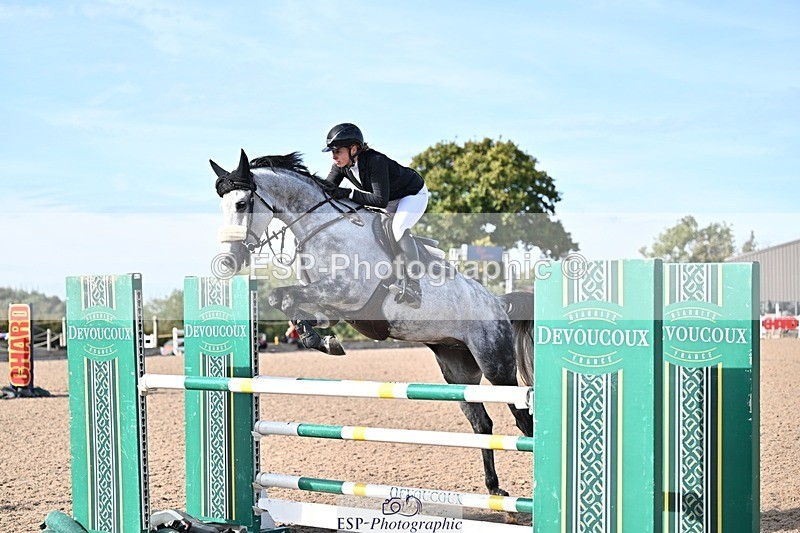 251001-144754-00497 - Cls 6 Foxhunter and 1.20m Open