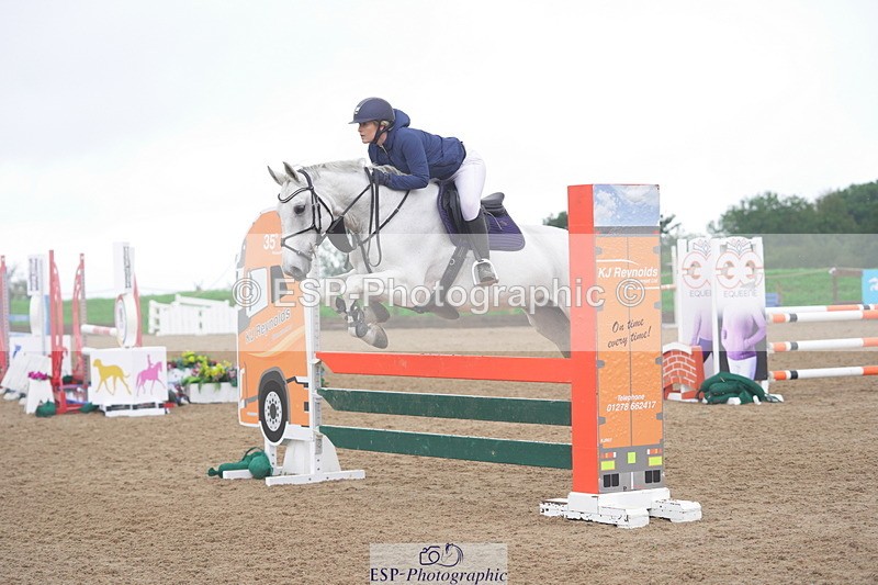 231017A-155530-07689 - Cls 31 Snr 1m Derby