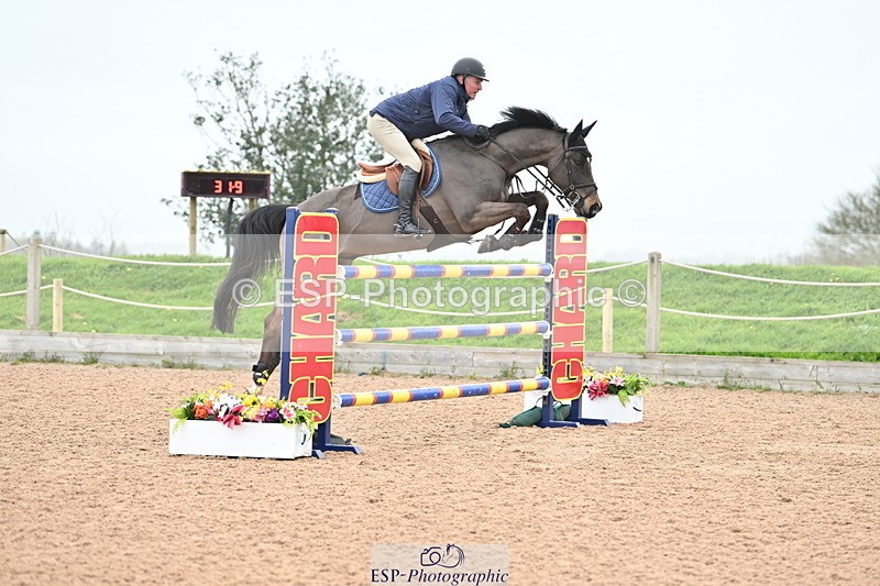 240405A-151435-02237 - Cls 6 National 1.40m Open