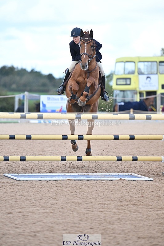 231014A-122338-04558 - Cls 19 1.15m Members Cup