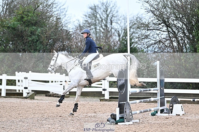 241127-095215-00100 - Cls 01A&B Brit Nov & 90cm Open