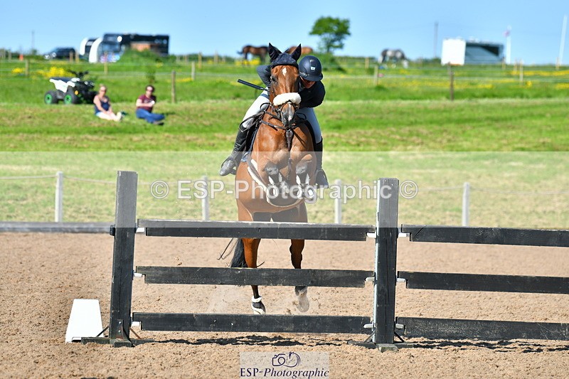 230527A-171017-05513 - Cls 20 Chard 1.10m Speed Derby