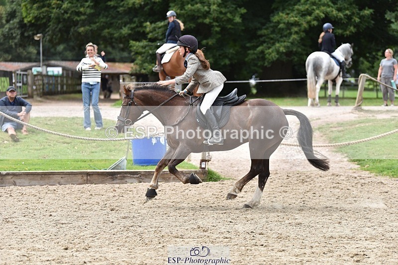 240802-140104-06350 - 90cm Round 2