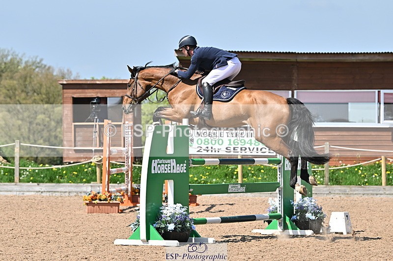 240509A-113408-01218 - Cls 9 Snr 1.20m Open