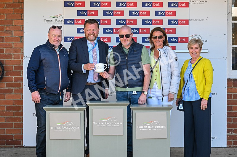 170525-Race 6-Darkness-8832 - Race 6