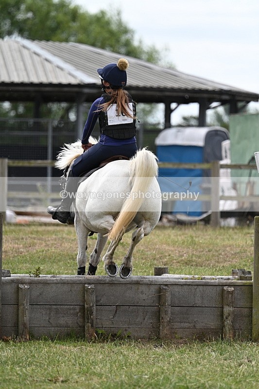 WJ7_5124 - 60cm XC Time 10:17 to 10:49